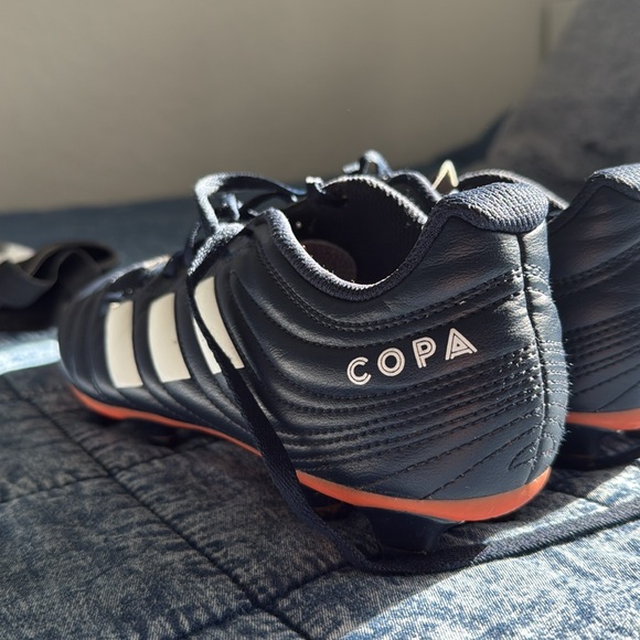 Adidas Copa Soccer Cleats (Size 6.5 youth), socks & shin guards! Youth /Unisex - Picture 3 of 9